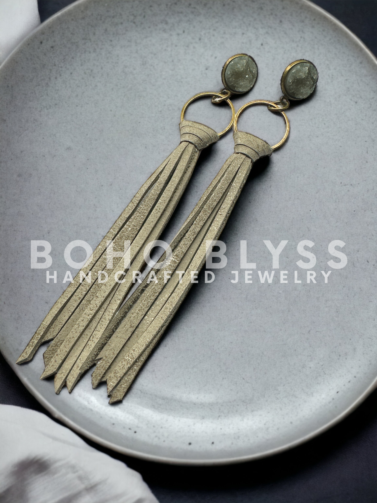 Druzy Post Long Tassels