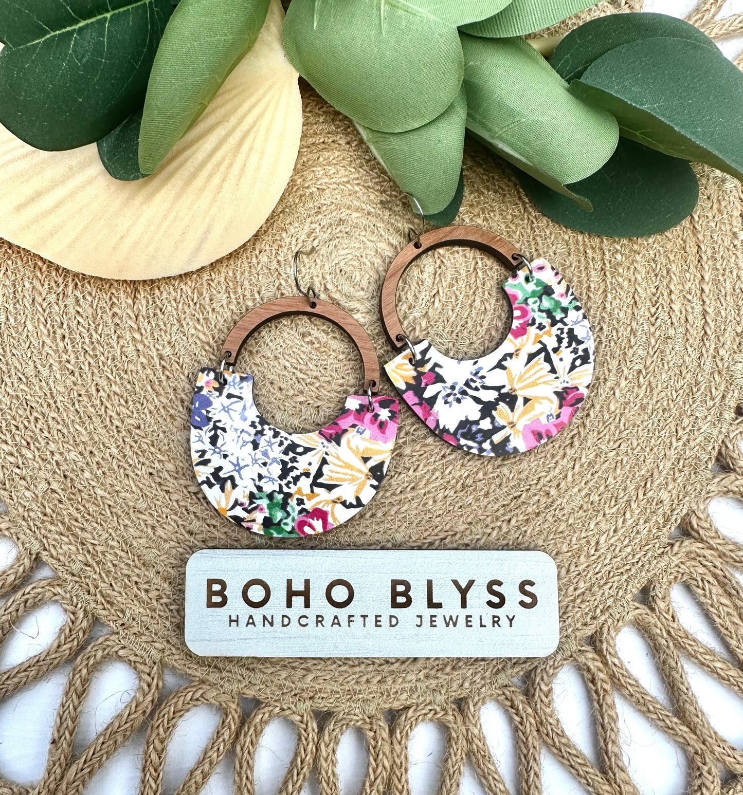Bold and Floral U