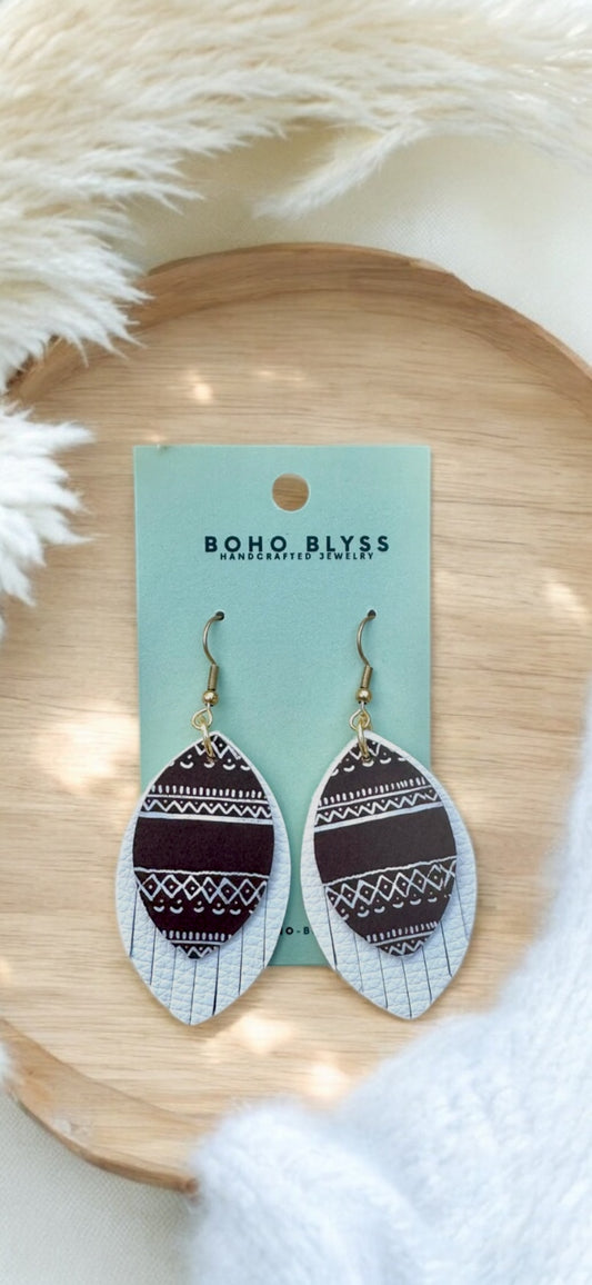 Brown Boho & White Fringy Leaves