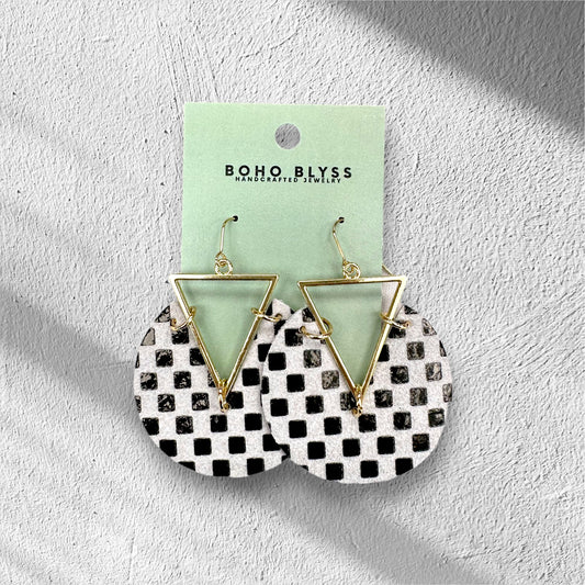 Checkered V Circles