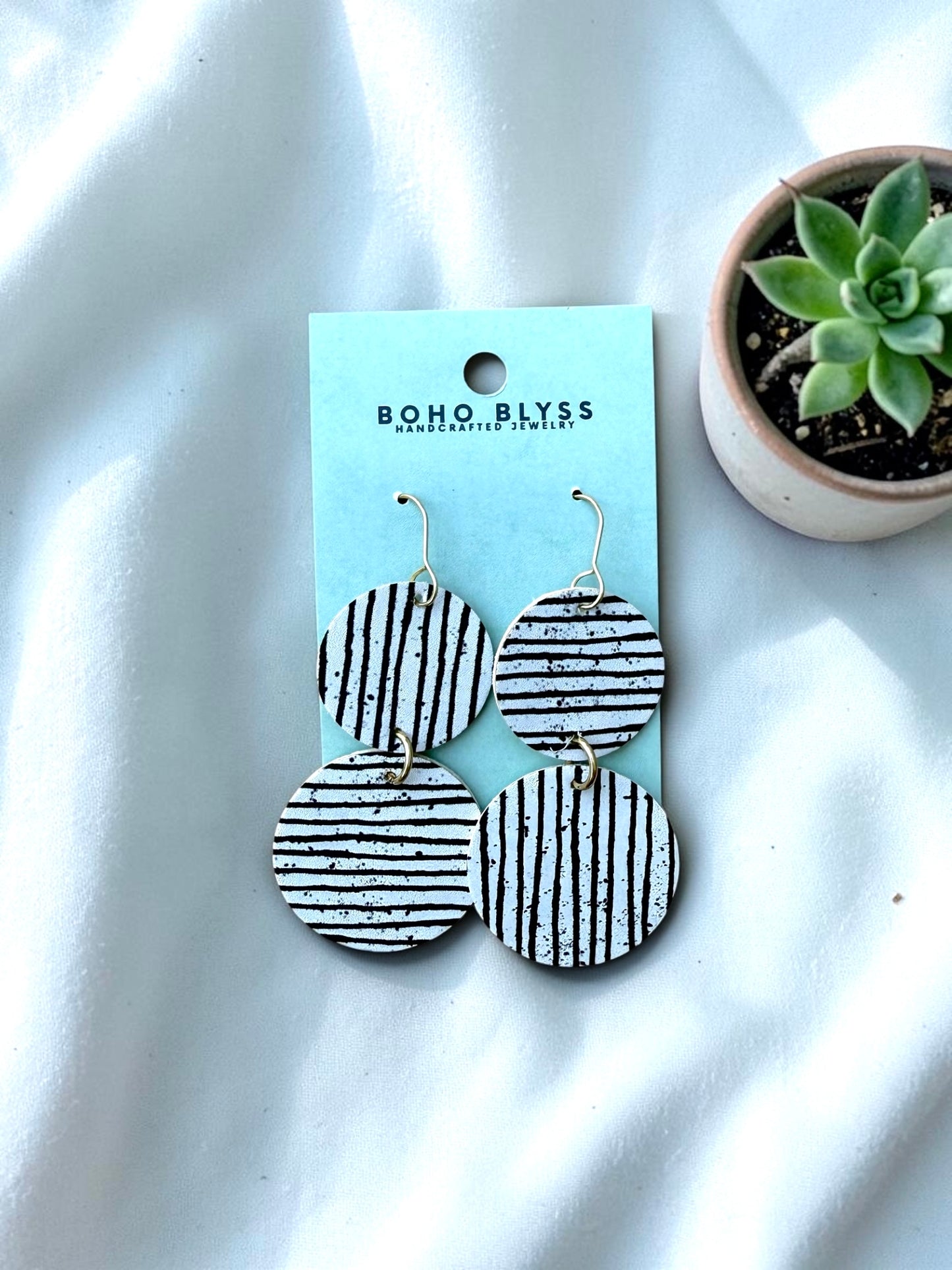 Sleekly Striped