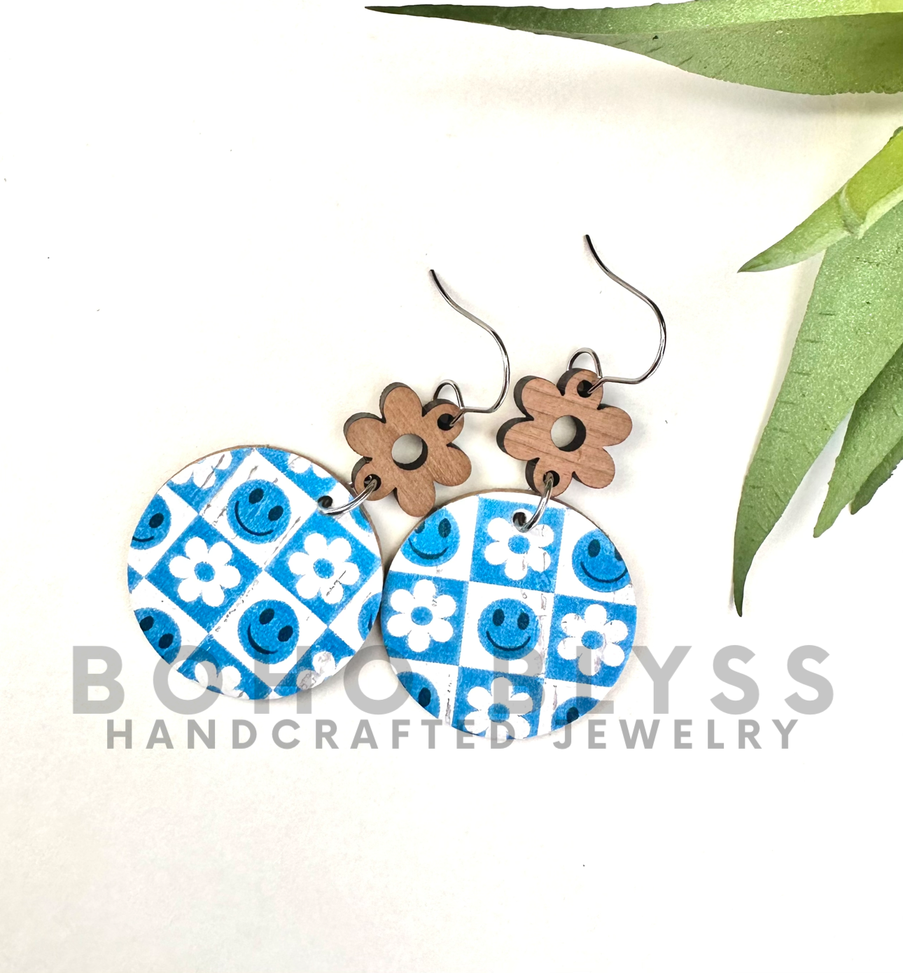 Blue checked happy circles