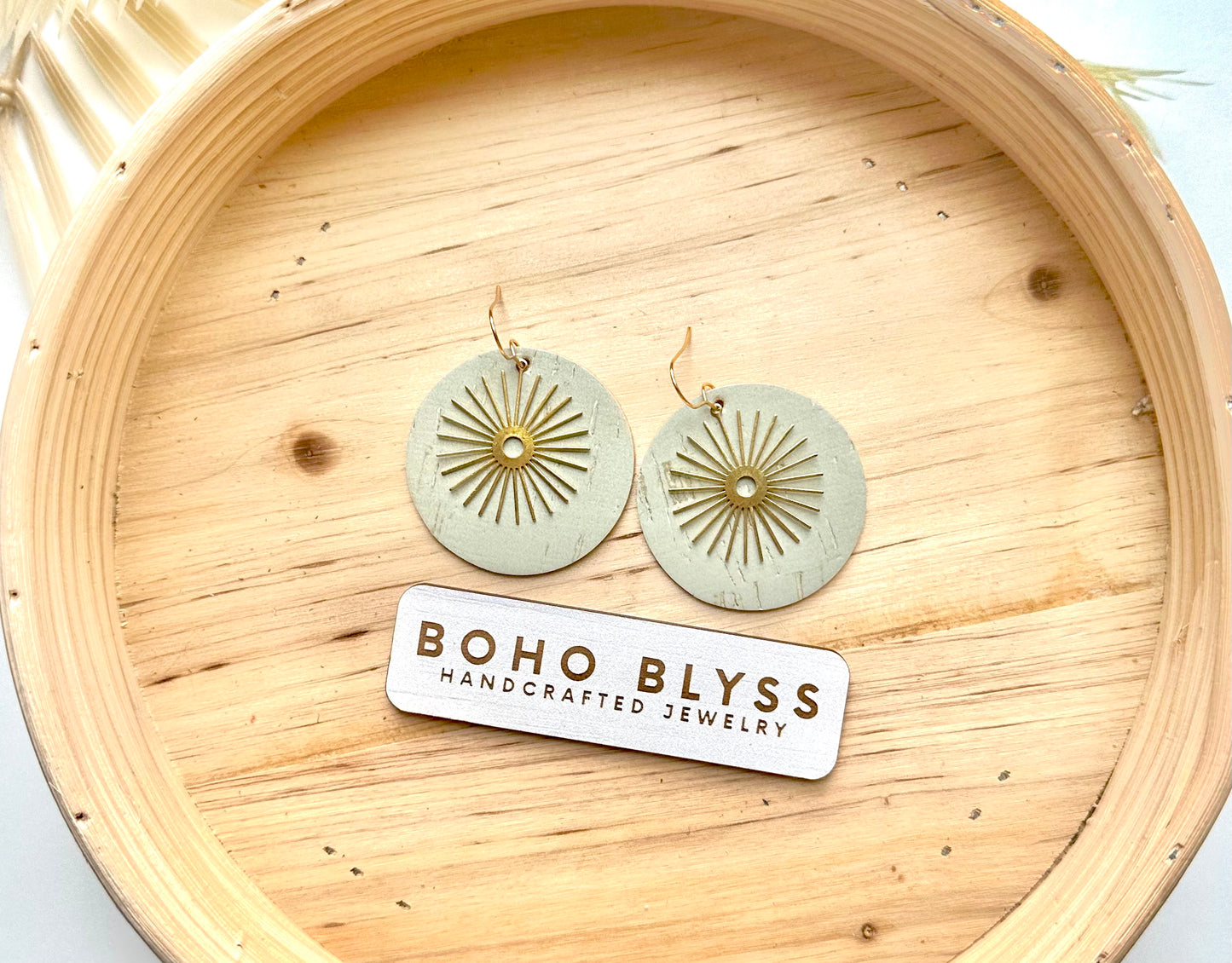 Sunburst circles - multiple colors available
