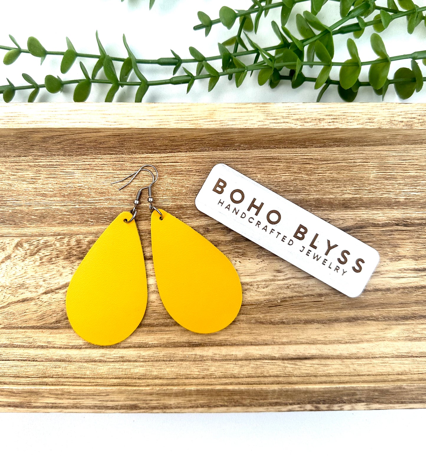 Mustard yellow teardrops