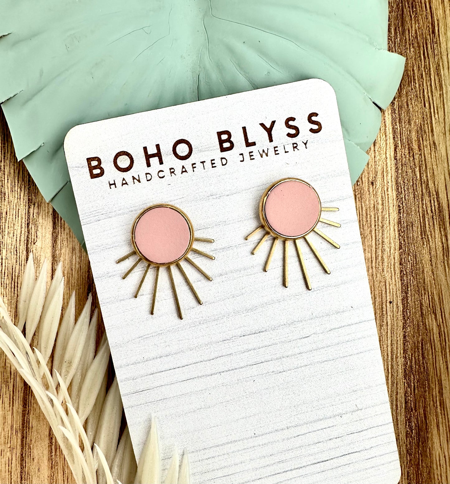 Sunburst studs