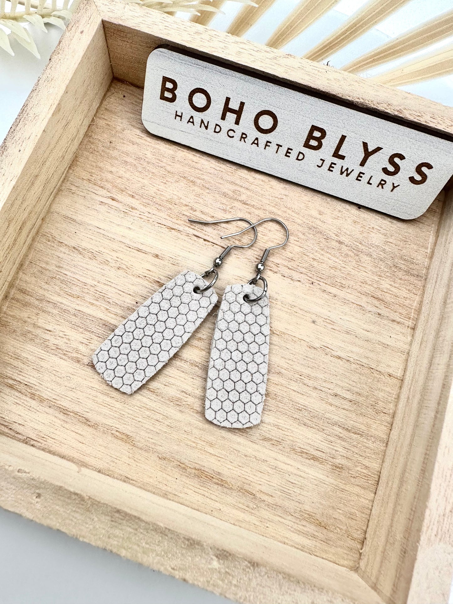 Small white hex bars