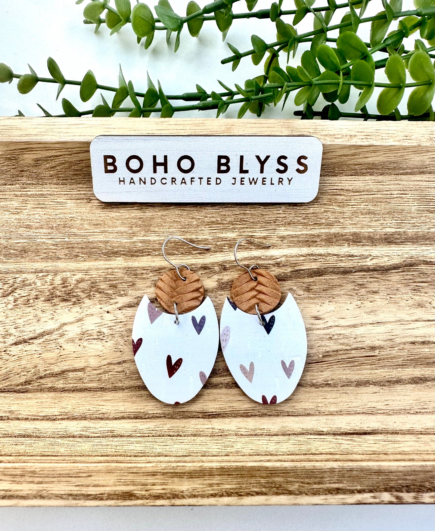 Boho hearts notched ovals