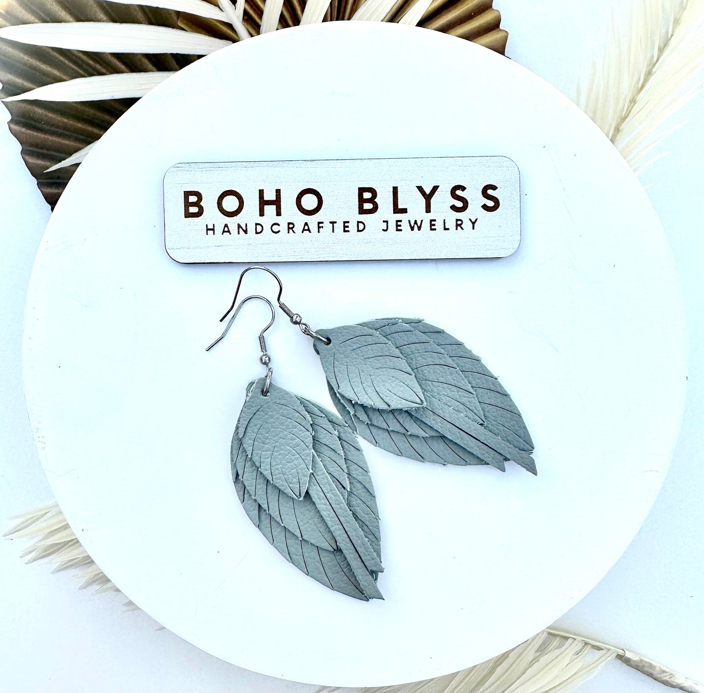 Solid gray feathers