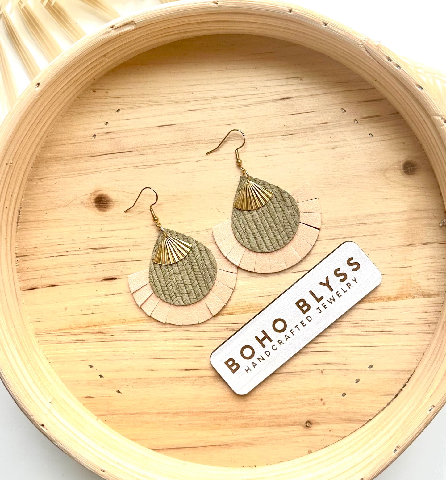 Olive and peach fanned fringe