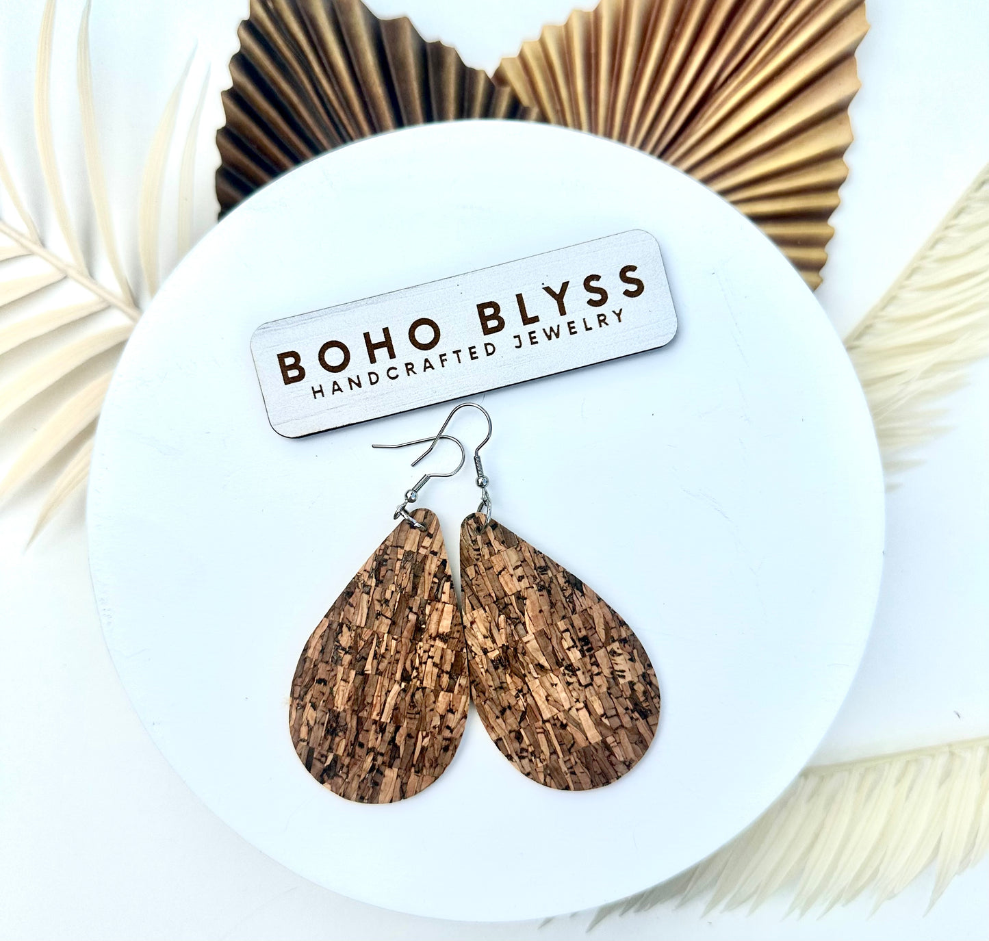Natural cork teardrops