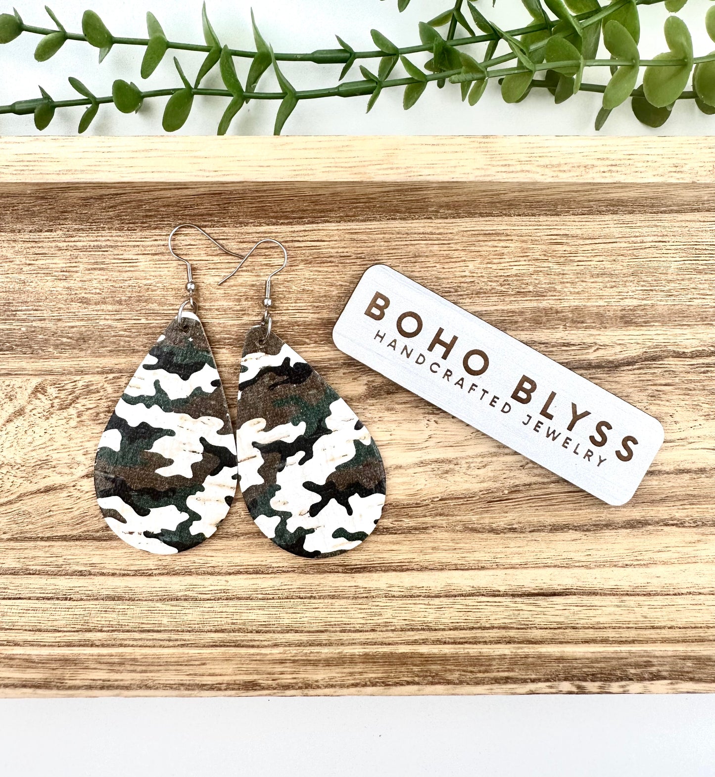 Camo teardrops