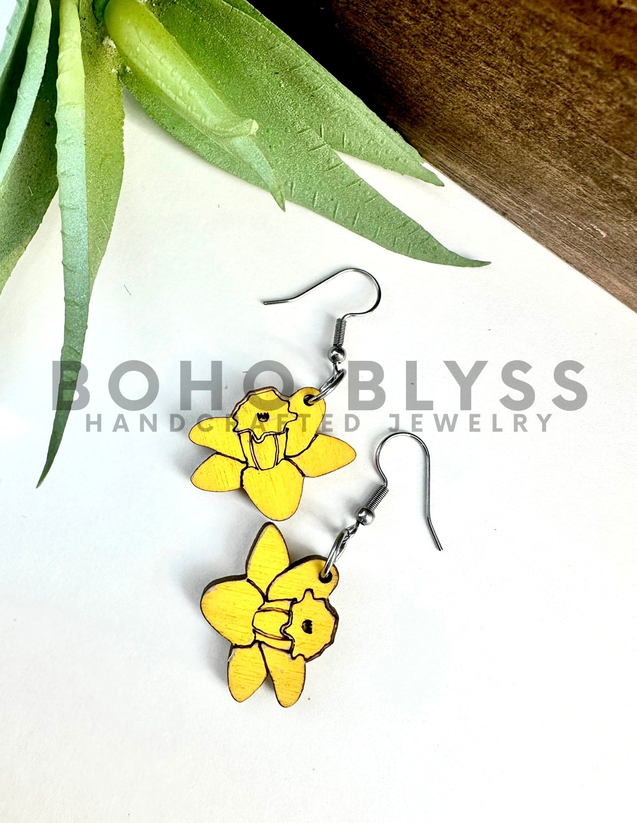 Daffodil dangles