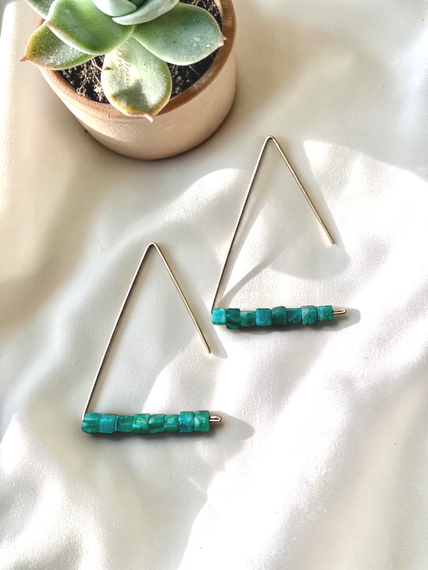 Mod Triangle Hoops