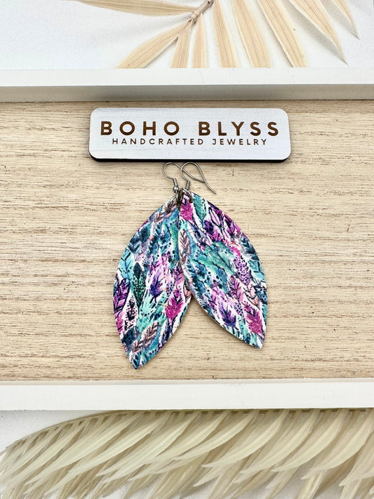 Feather print leaves